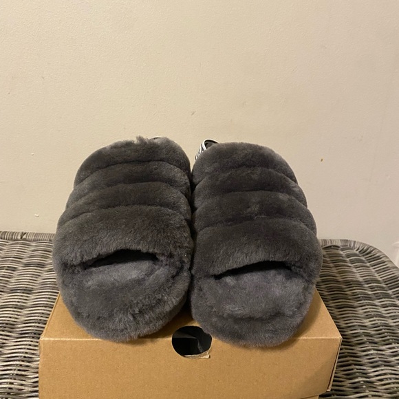 Womens new in box fluff yeah slide - Picture 2 of 6